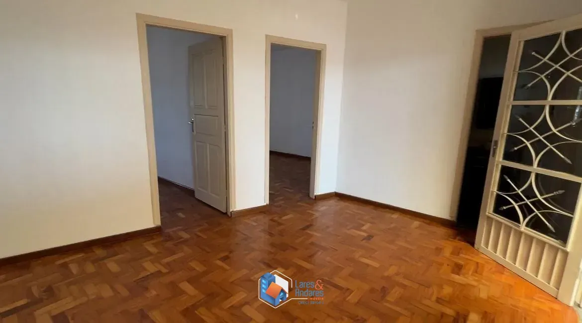 Imagem Sobrado para venda em Jardim Japão com 3 quartos, 302m²