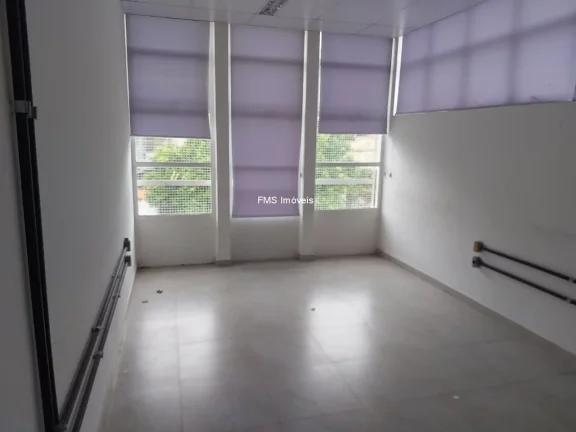 Imagem Prédio inteiro para locação com 643m² na Vila Sônia.