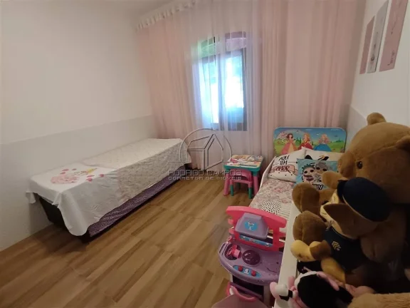 Imagem Espaçosa Casa Geminada no Mirim Praia Grande – 2 Quartos e Piscina