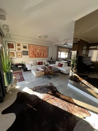 Imagem Amplo e sofisticado apartamento com localização privilegiada, a poucos passos do Colégio Dinâmic...