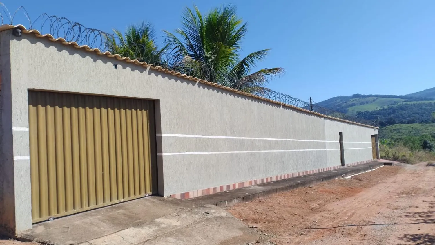 Imagem Vendo lindíssima chácara em Rio Manso com 720 m² de terreno.