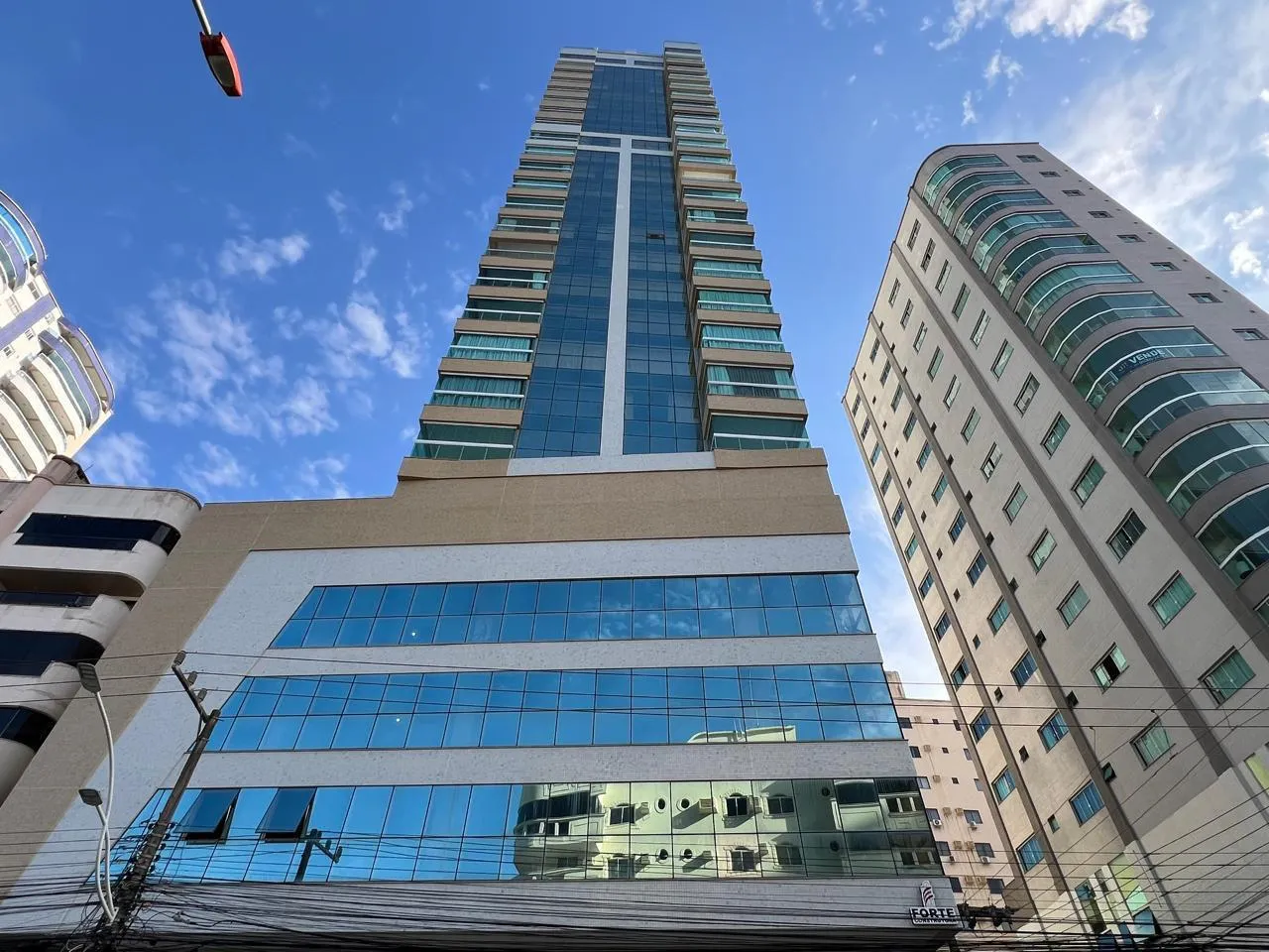 Foto do imóvel Apartamento com vista para o mar à venda com 306m2 por R$ 7.500.000,00