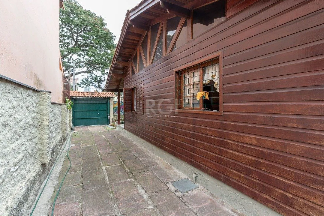 Imagem Casa para Venda - 54m², 2 dormitórios, 4 vagas - Cristal