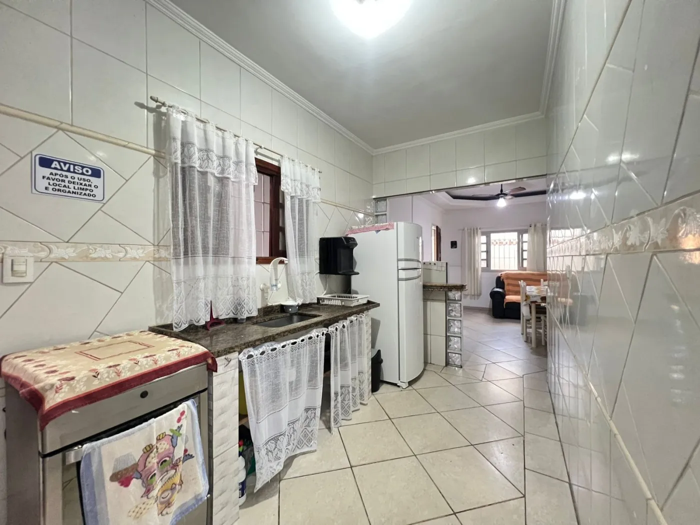 Imagem Casa para Venda em Praia Grande, Maracanã, 2 dormitórios, 1 suíte, 1 banheiro, 2 vagas