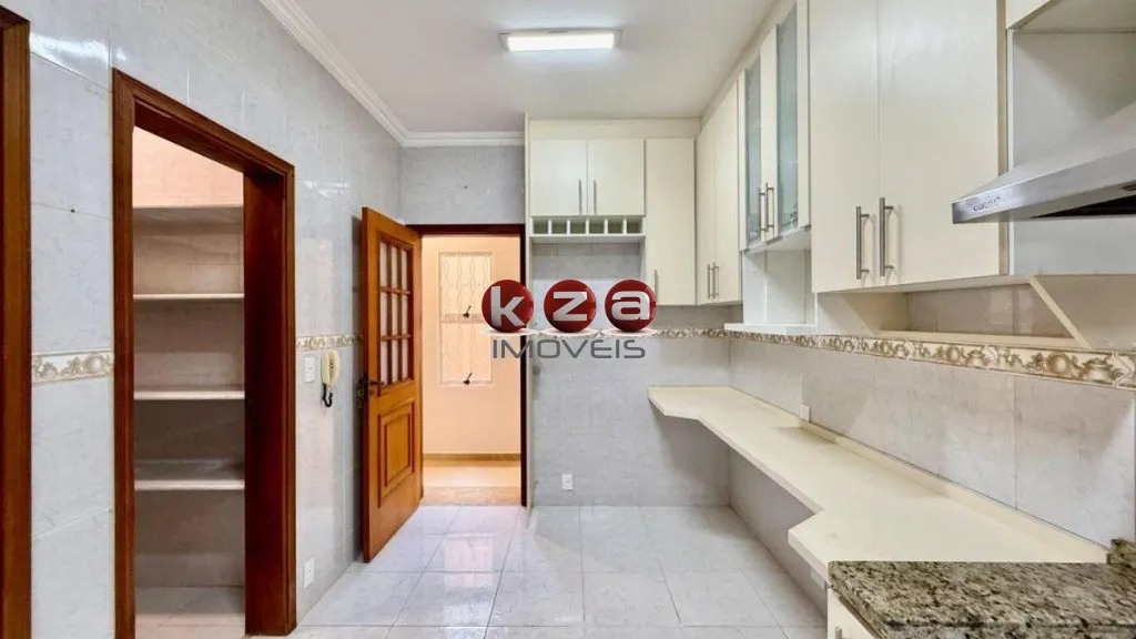 Imagem Oportunidade única: Casa à venda em Valinhos-SP, Jardim Santa Helena, 3 quartos, 1 suíte, 1 sala, 3 banheiros, 2 vagas de garagem, 172m².