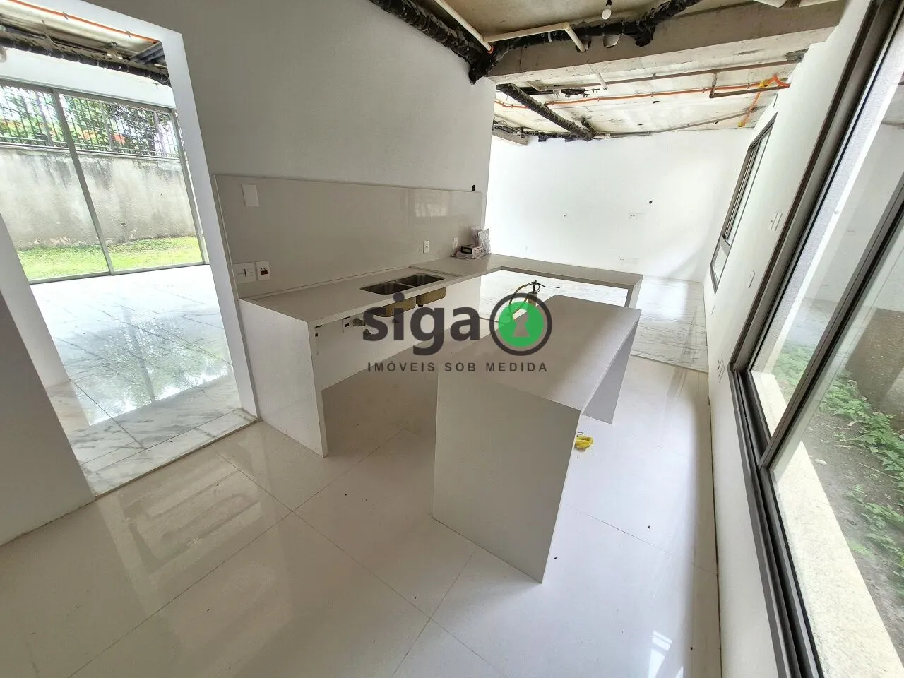 Imagem Casa em Condomínio a venda na Cidade Jardim com 4 quartos