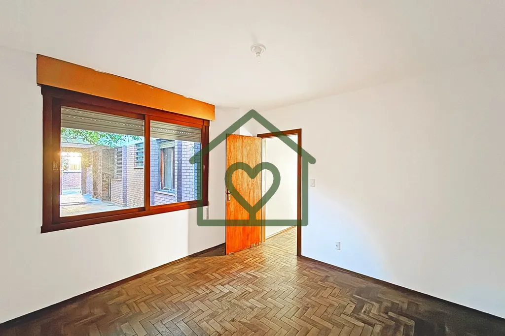 Imagem Apresentamos esta incrível casa desocupada, ideal tanto para fins residenciais quanto comerciais, s...
