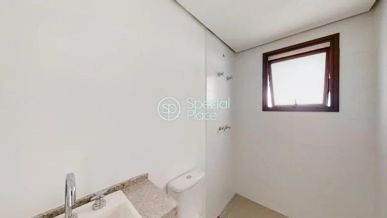 Imagem Ótimo apartamento à venda em Pinheiros na Rua Oscar Freire - a 750 ms do Metrô Clinicas - Área: ...