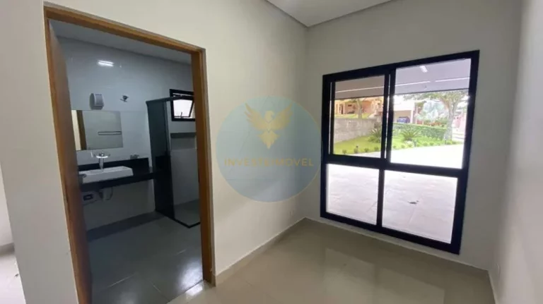 Imagem Casa em Condomínio a Venda no bairro Granja Viana - Cotia, SP
