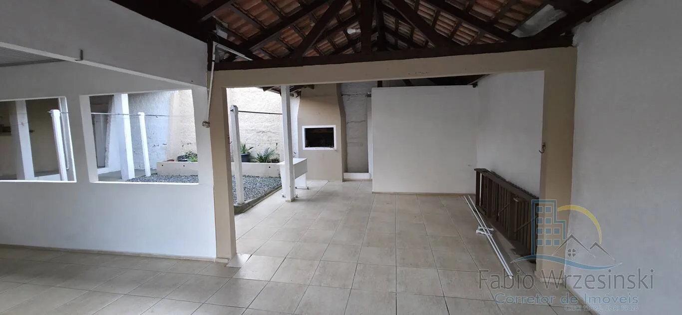 Imagem Casa Averbada à Venda no Bairro Itaum, 4 dormitórios