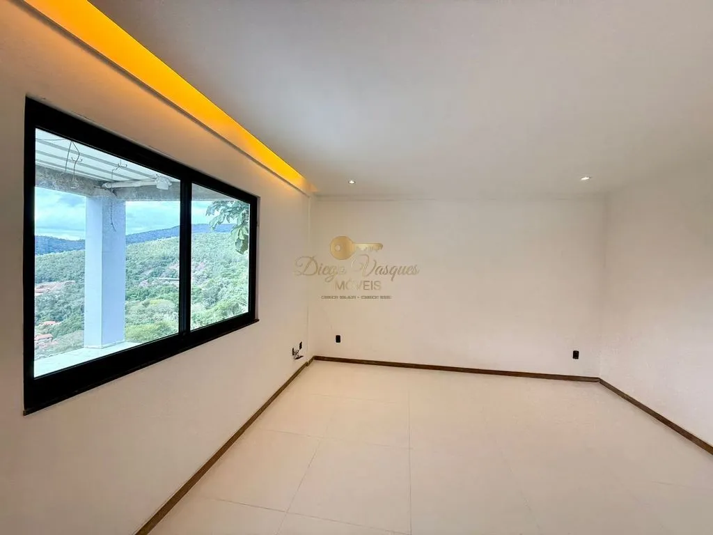 Imagem Casa para Venda em Teresópolis / RJ no bairro Albuquerque