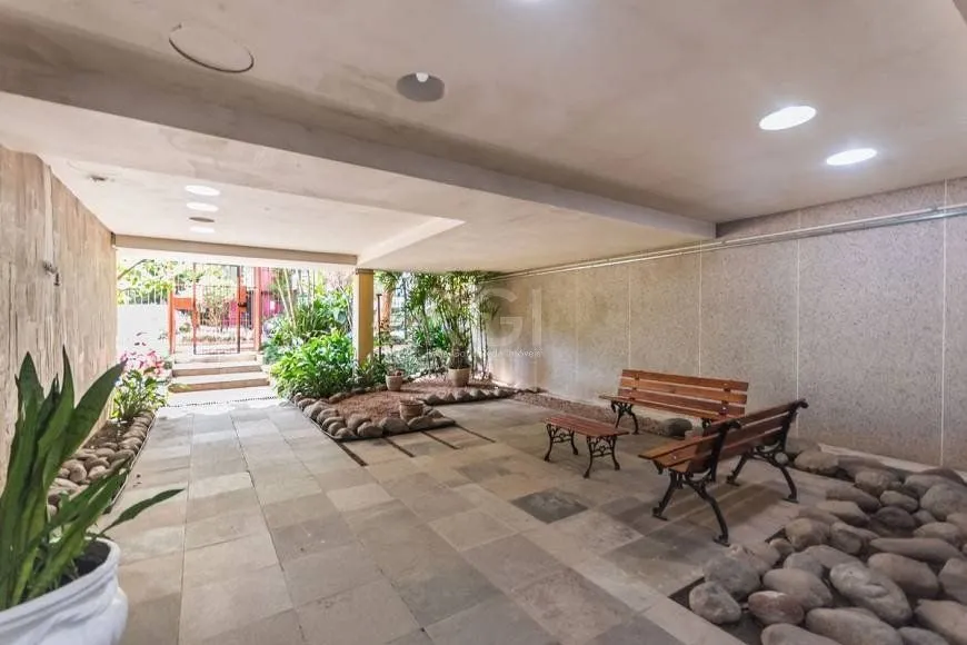 Imagem Cobertura para Venda - 180m², 3 dormitórios, sendo 1 suites, 1 vaga - Petrópolis
