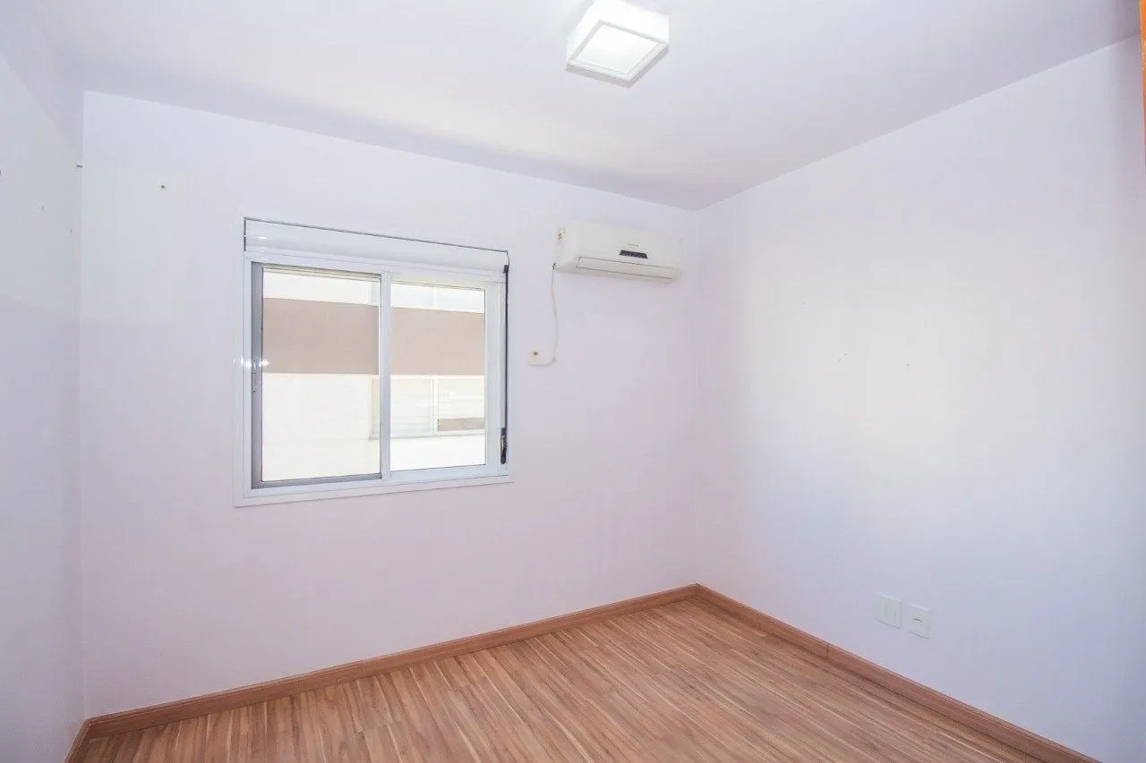 Imagem Apartamento com 70m², 2 dormitórios, 1 suíte, 1 vaga no bairro Higienópolis em Porto Alegre