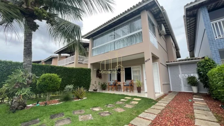 Foto do imóvel Excelente casa em condomínio fechado com três suítes e espaço gourmet a venda na Praia do Flamengo