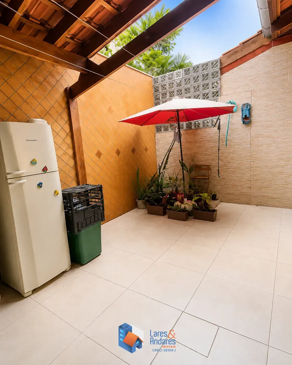 Imagem Casa no condomínio Loteamento City Jaragua para venda com 3 quartos, 90m²