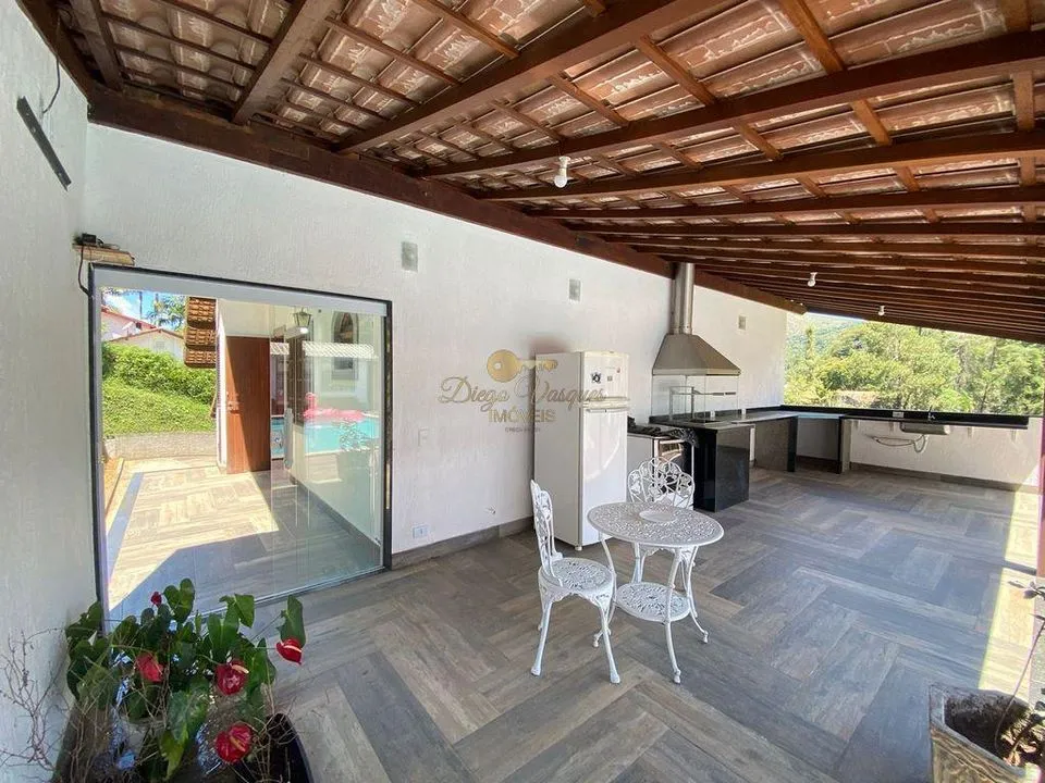 Imagem Casa para Venda em Teresópolis / RJ no bairro Albuquerque
