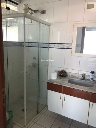Imagem Imóvel comercial com 600m2 na Av. Nossa Senhora do Sabará - Zona Sul.