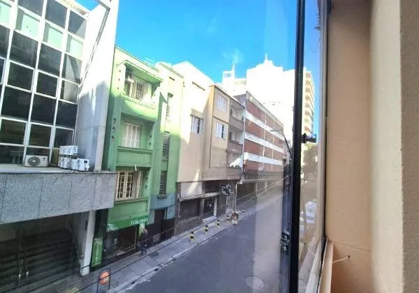 Imagem Apartamento no Centro de 2 dormitórios DESOCUPADO