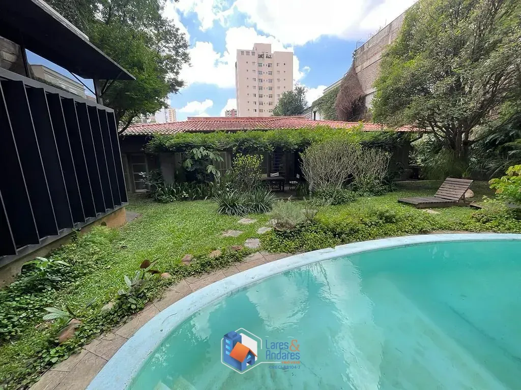 Imagem Casa para venda em Real Parque com 2 quartos, sendo 2 suítes, 293m²