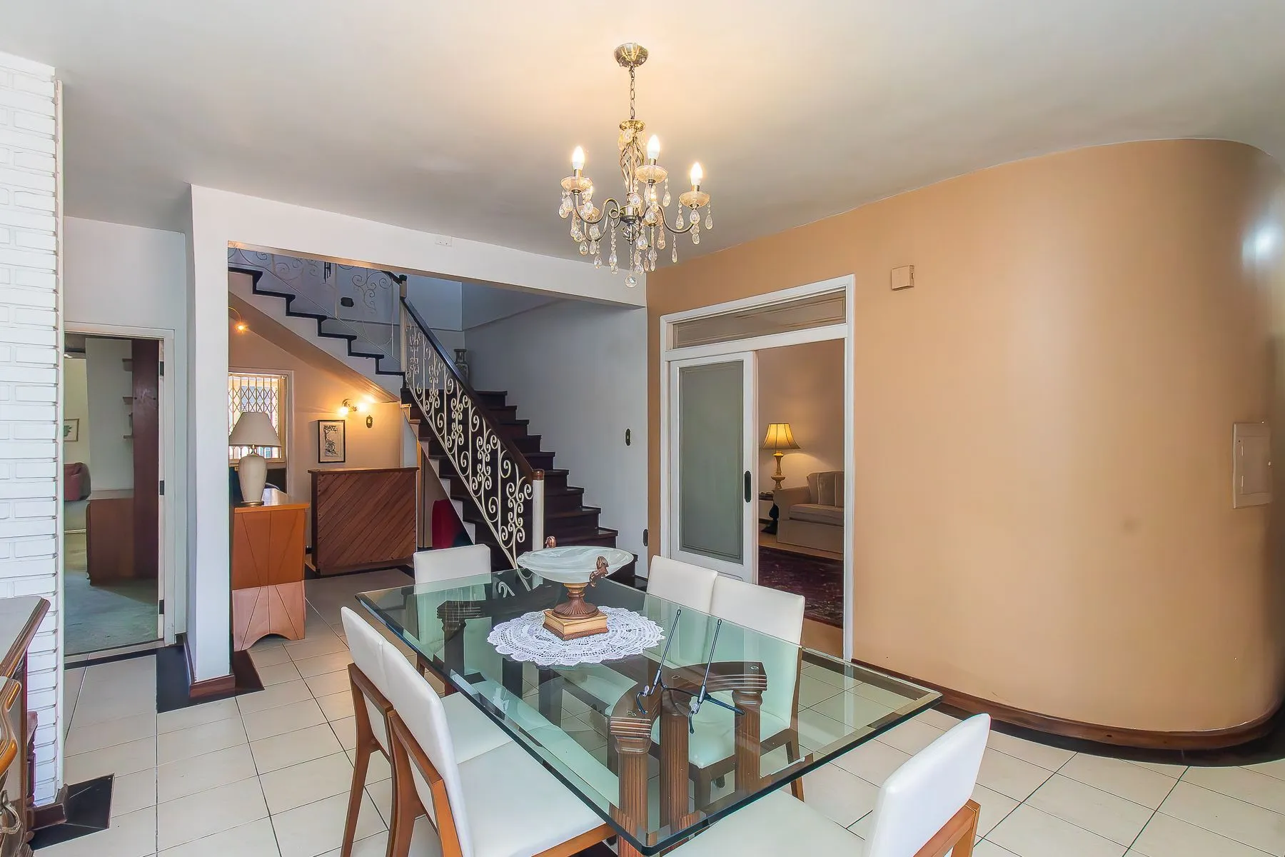 Imagem Casa com 5 dormitórios e muito mais
