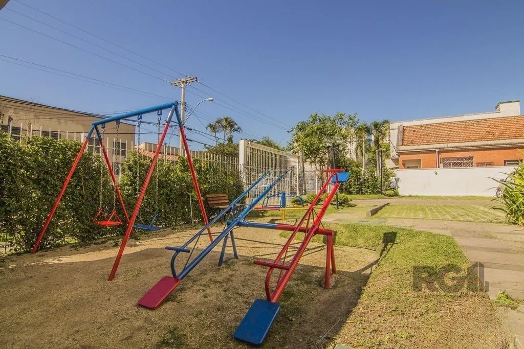Imagem Apartamento 50m² - 2 dormitórios e 1 vaga no bairro Partenon
