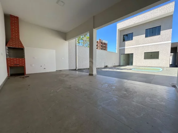 Imagem SOBRADO COM PISCINA, 3 QUARTOS SENDO 1 SUÍTE, BAL. VOLTA AO MUNDO