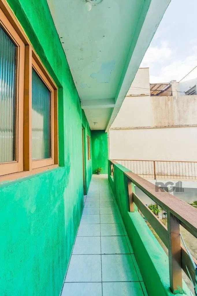 Imagem Casa 242m² - 5 dormitórios, 6 vagas no bairro Cristo Redentor