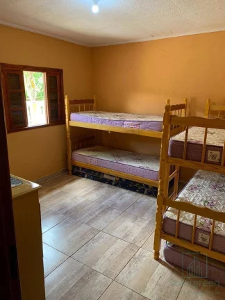 Imagem A venda propriedade com 1.400 m² de terreno e 3 imóveis - 890 mil