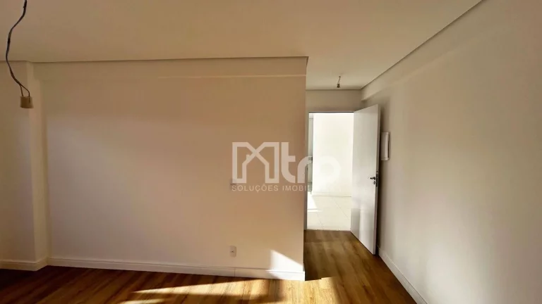 Imagem Apartamento com 1 dormitório à venda, 70 m² por R$ 420.000,00 - Avenida - Itajubá/MG