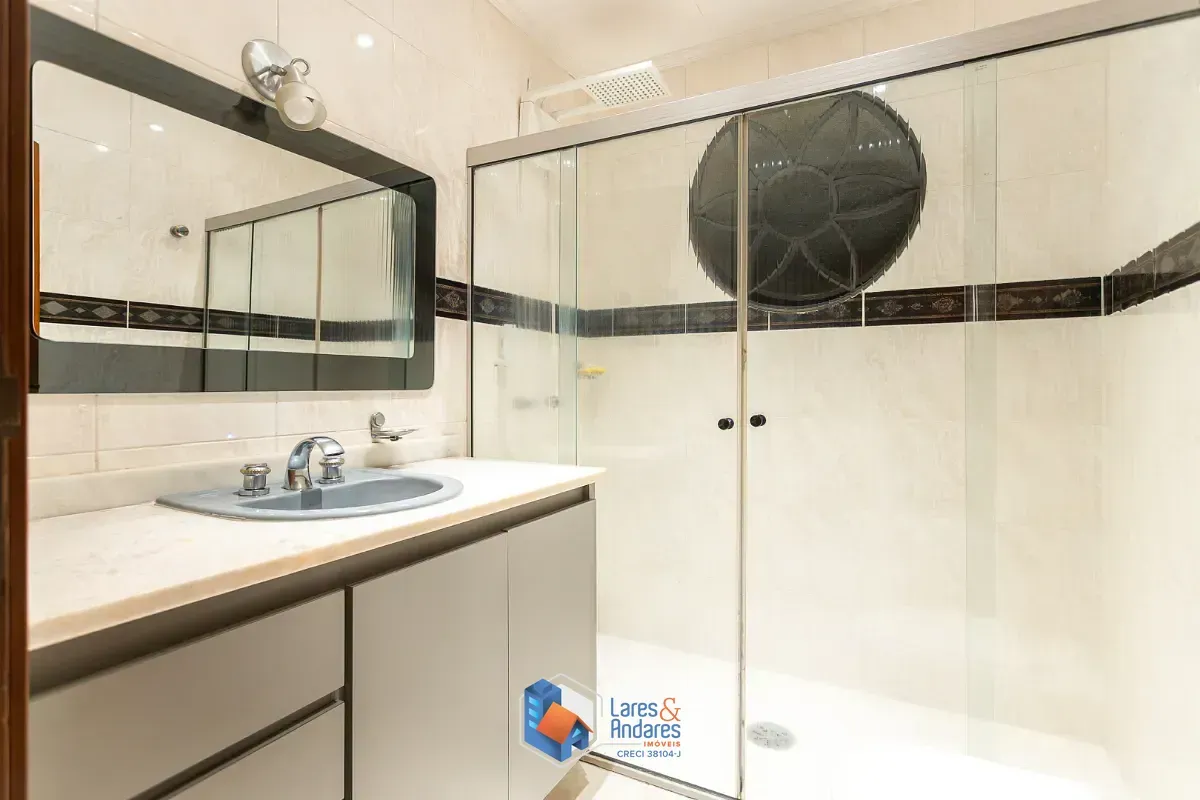 Imagem Casa para venda em Vila Romana com 3 quartos, sendo 1 suíte, 282m²