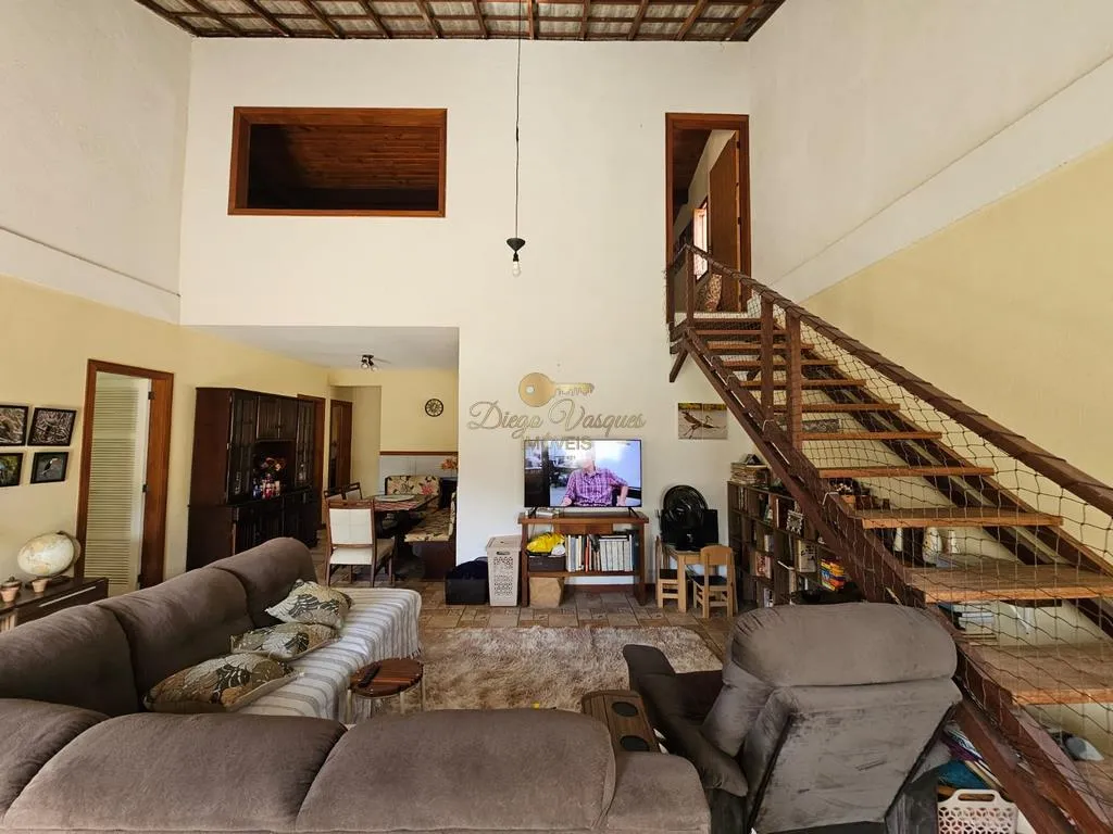 Imagem Casa em Condomínio para Venda em Teresópolis / RJ no bairro Vargem Grande