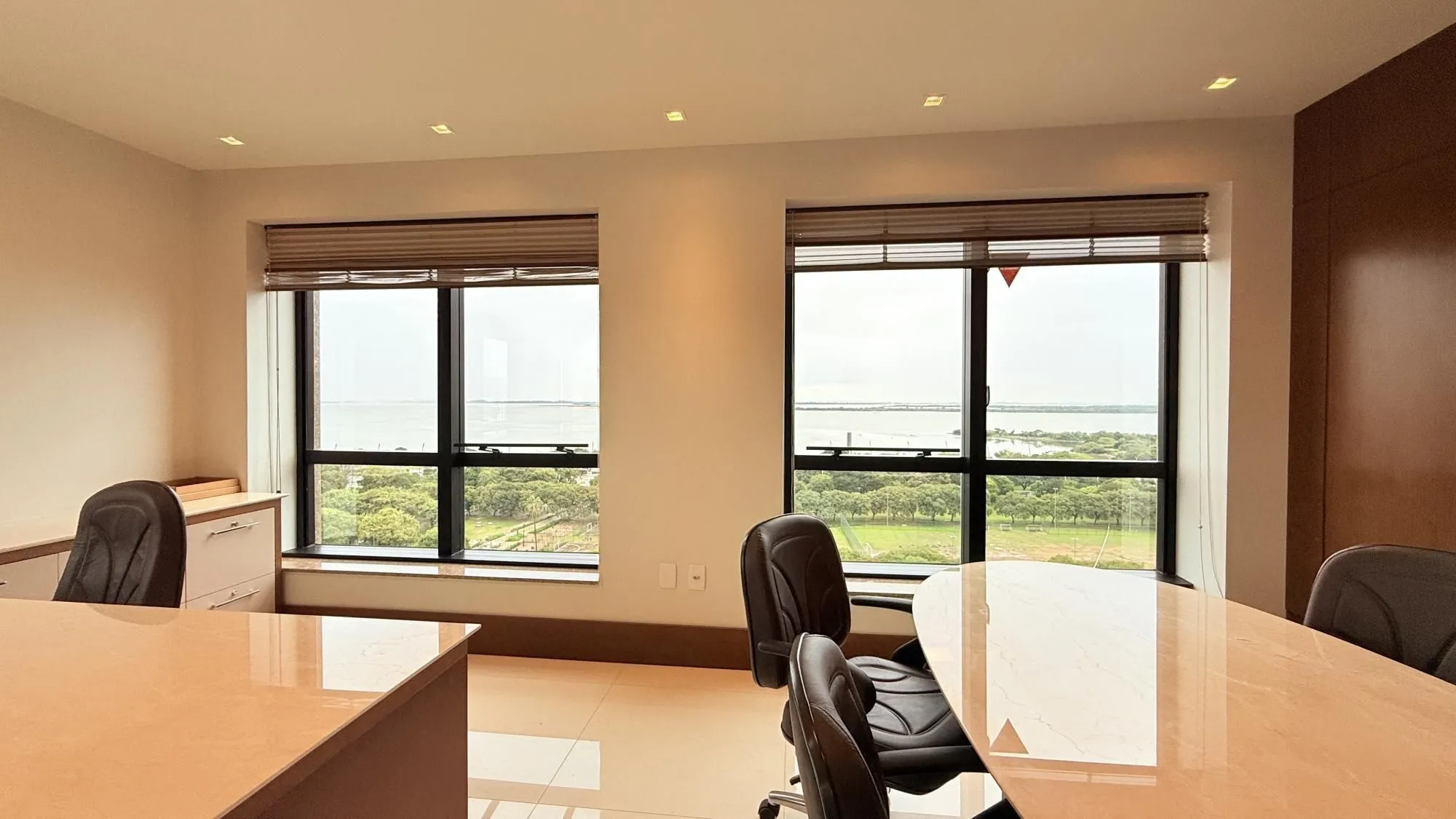 Imagem Sala Comercial em Praia de Belas