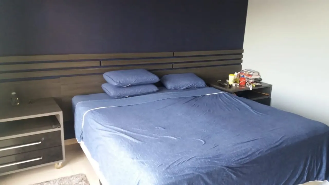 Imagem Casa de Condomínio com 4 Quartos à venda - Jardim Residencial Martinez
