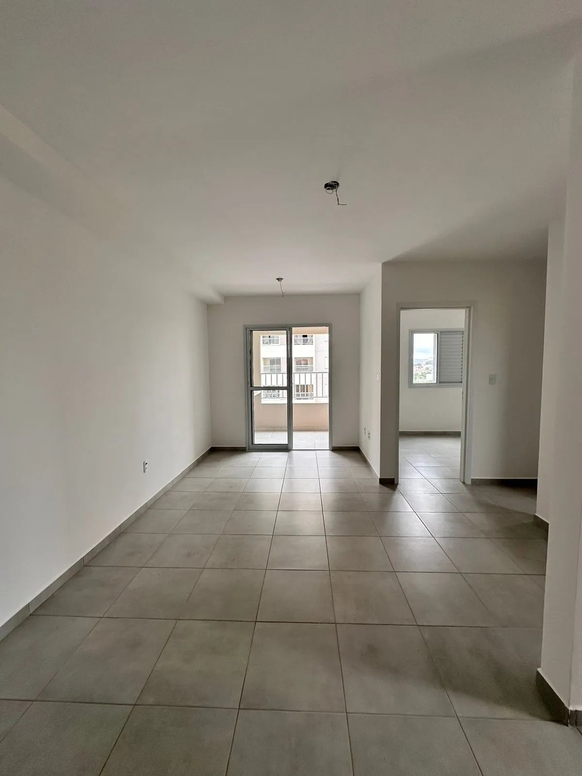 Imagem Apartamento com 61M² de 2 Dormitórios sendo 1 Suíte e Sacada Gourmet no Cond. Residencial Azaleia