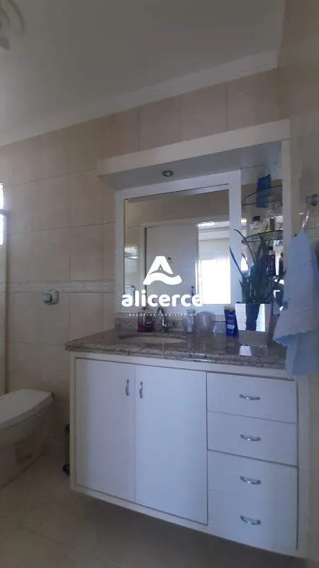 Imagem Casa à venda com 3 quartos 3 suítes, 223,79m² em Ponta de Baixo São José