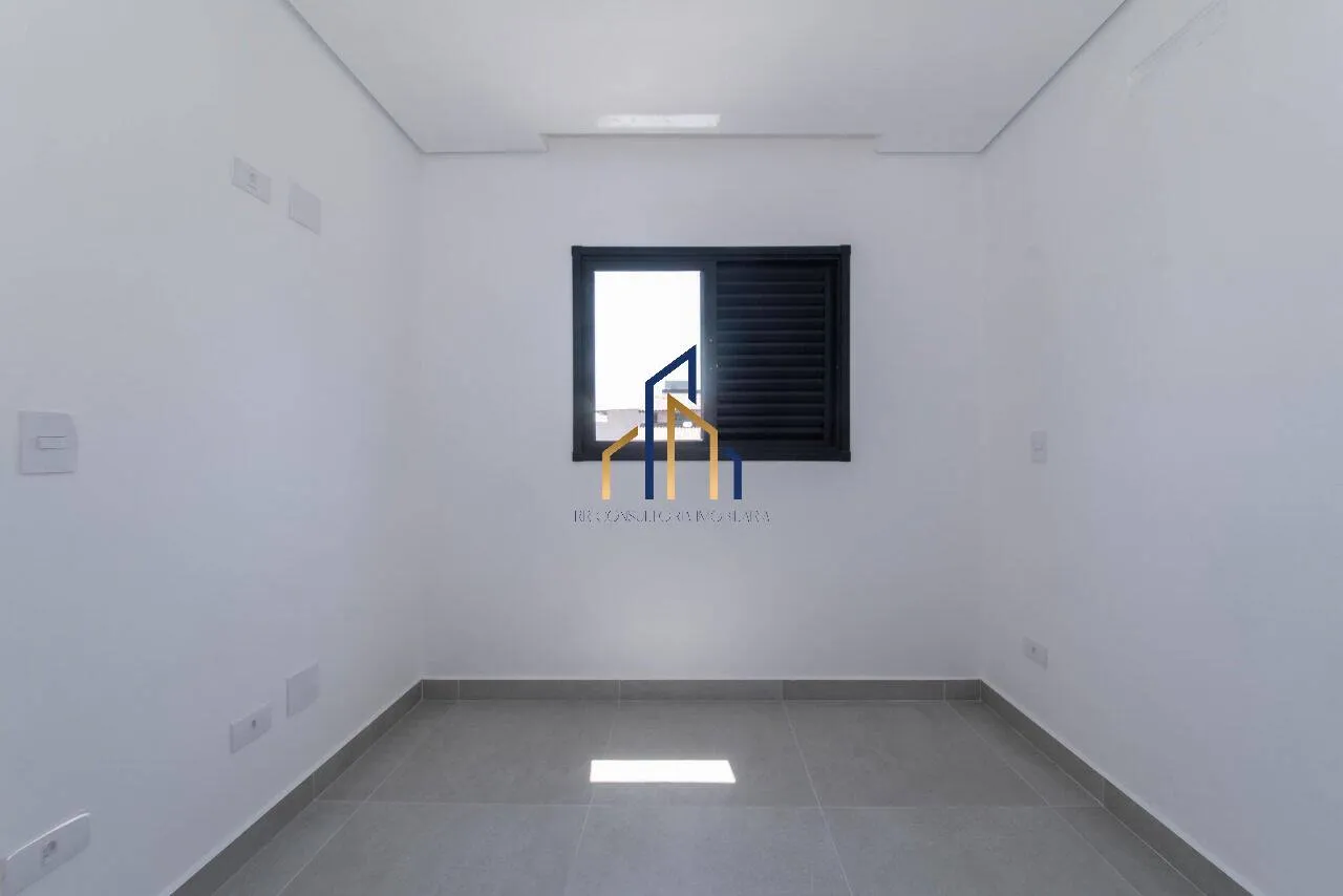 Imagem Apartamento sem condomínio para alugar no Parque Jaçatuba em Santo André/SP
