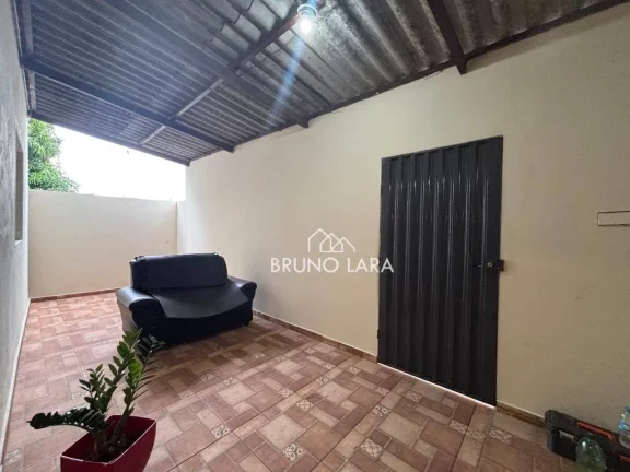 Imagem Casa com ponto comercial à venda no bairro Jardim das Roseiras - Igarapé/MG.
