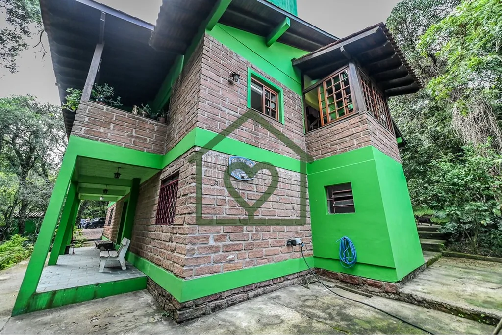 Imagem Casa de Campo Exclusiva em Meio à Natureza Bairro Cascata, Porto Alegre 
 
Você sonha com um refú...