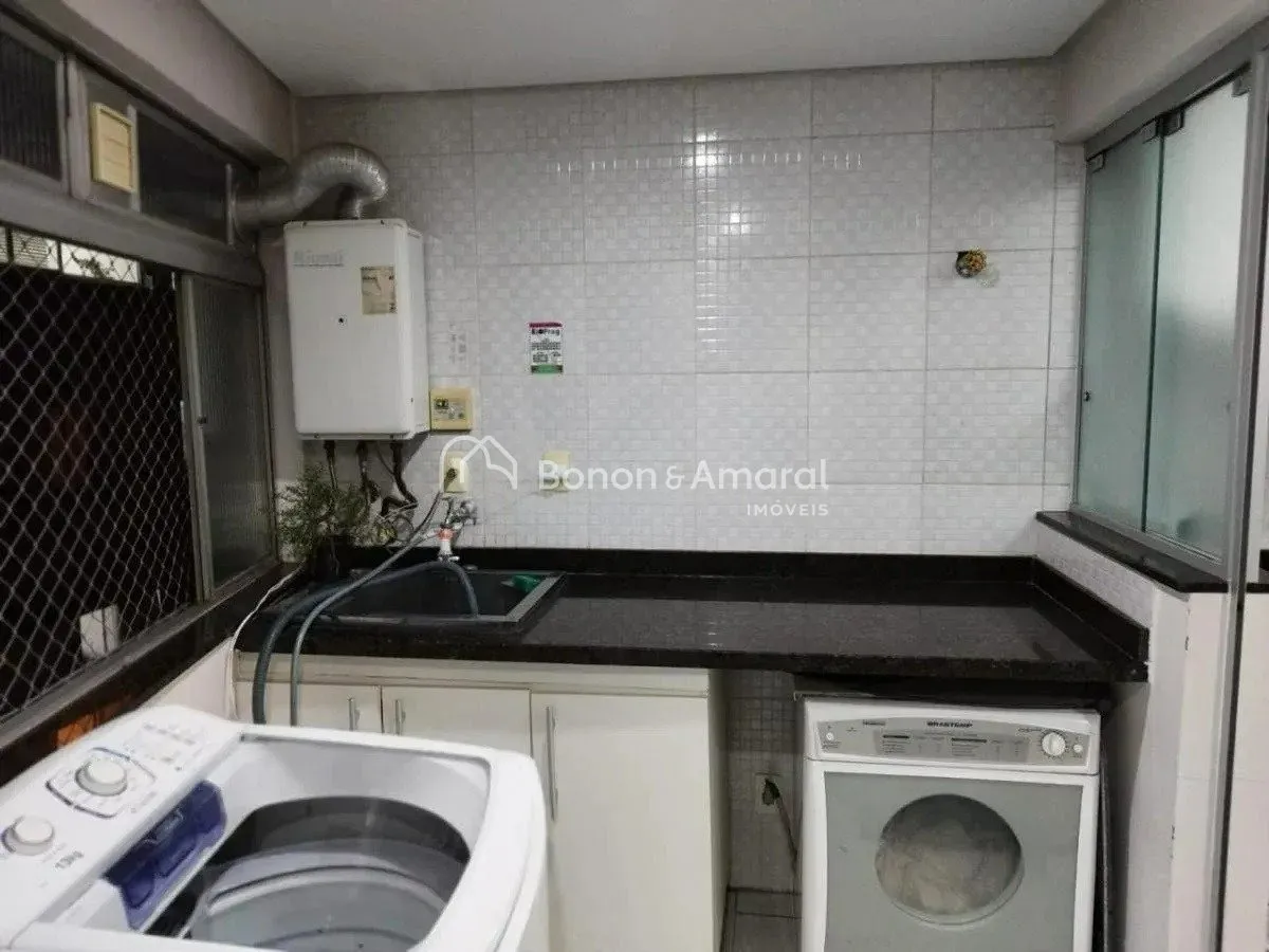 Imagem Apartamento à venda no Centro de Campinas, reformado, 2 quartos (1 suíte), 1 vaga, próximo ao Colégio Objetivo