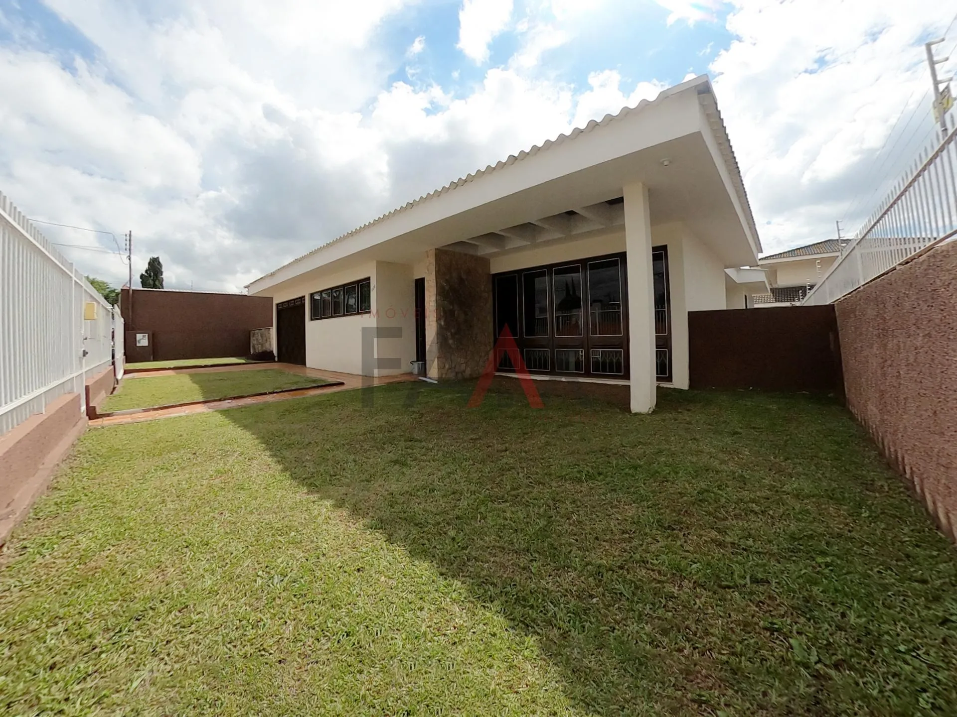 Foto do imóvel Casa a venda proximo a praça da ucrania no trianon em Guarapuava - PR