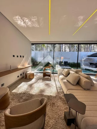 Imagem Casa de Condomínio em Alphaville - Santana de Parnaíba, SP
