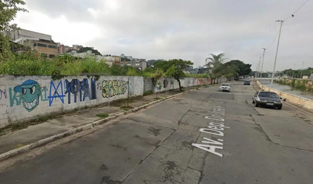 Imagem Oportunidade para Incorporação na Zona Leste! Terreno ZEIS-5 de 3.976m² com 2 Frentes | Aceita Permuta Parcial