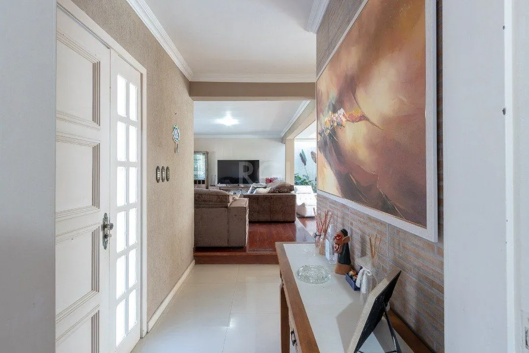 Imagem Casa para Venda - 256.5m², 3 dormitórios, sendo 1 suites, 2 vagas - Espirito Santo