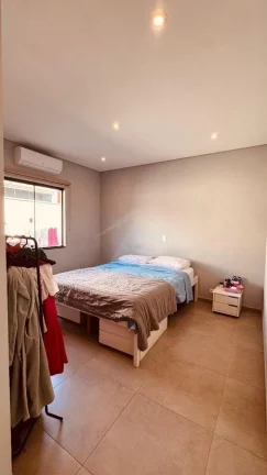 Imagem CASA COM PISCINA MOBILIADA, 1 SUÍTE + 2 QUARTOS, BARRA DO SAI