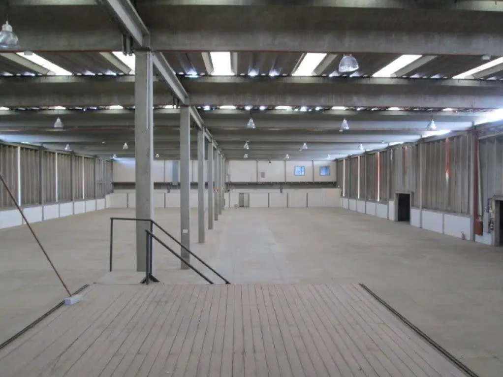 Imagem Galpão industrial para locação em Sorocaba-SP, Jardim Residencial Vicente de Moraes: 14 salas, 6 banheiros, 800 vagas de garagem, 4.695,76 m².