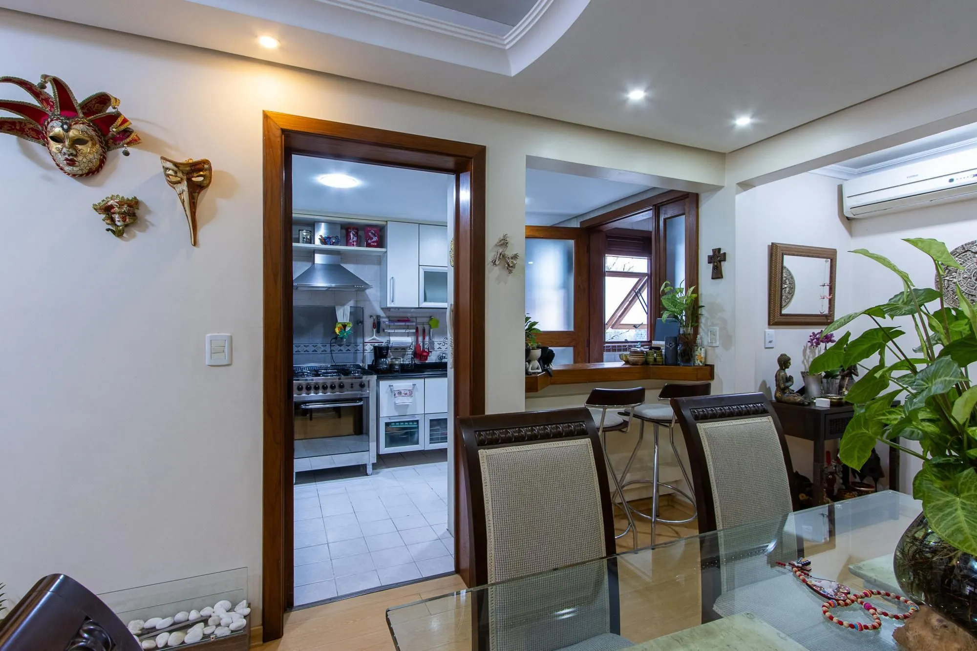 Imagem Apartamento de 3 dormitórios, 1 suíte e 3 vagas no bairro Ipanema.