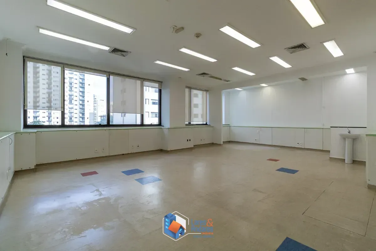 Imagem Conjunto comercial para venda em Moema, 286m²