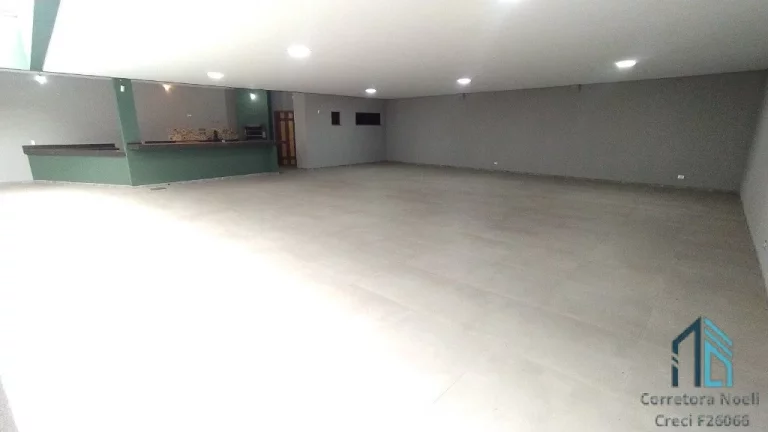 Imagem Casa a venda, em um dos melhores Bairros de São José dos Pinhais, 04 quartos sendo uma suíte e 02 Demi Suítes, 12 vagas no Aristocrata .