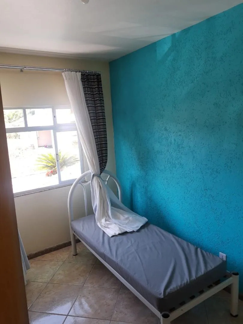 Imagem Grande Oportunidade - Casa Ampla e Recém Reformada em Localização Privilegiada