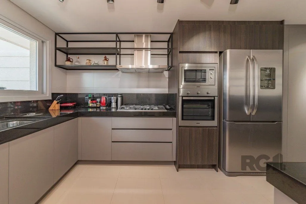 Imagem Apartamento, impecável, com 4 dorm, sendo 3 suítes e 3 vagas Rio Branco